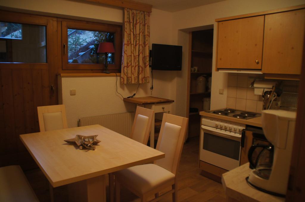 Appartment Sarlo Sankt Anton am Arlberg Exteriör bild