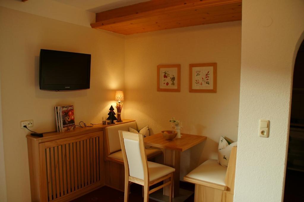 Appartment Sarlo Sankt Anton am Arlberg Rum bild