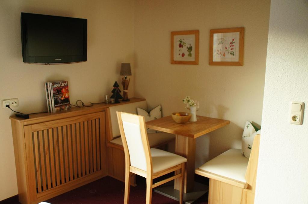 Appartment Sarlo Sankt Anton am Arlberg Rum bild